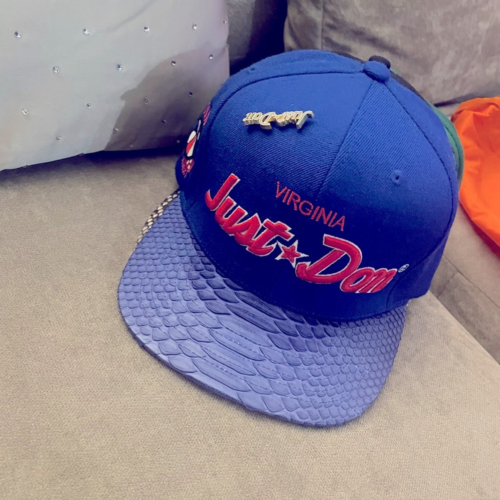 Two just don fitted hats